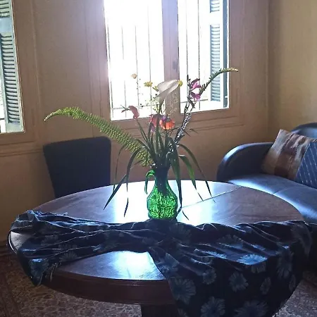 בית נופש Stone House Into Amazing Garden *